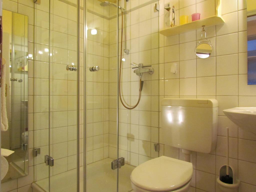 Apartments Im Froschhaus Mit Fruehstueckskuechen 프리드리히슈타트 외부 사진